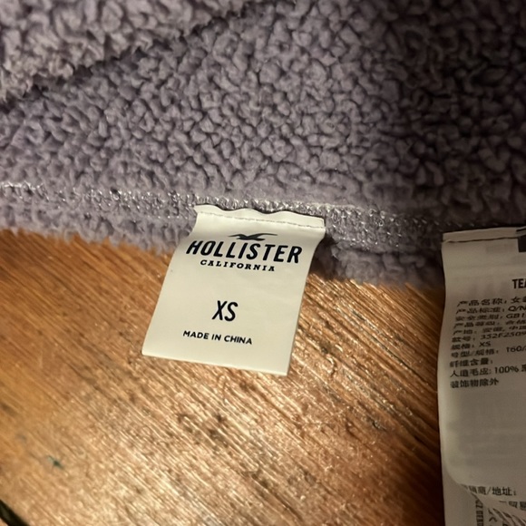 Reversible Soft Hollister Jacket - Picture 3 of 3